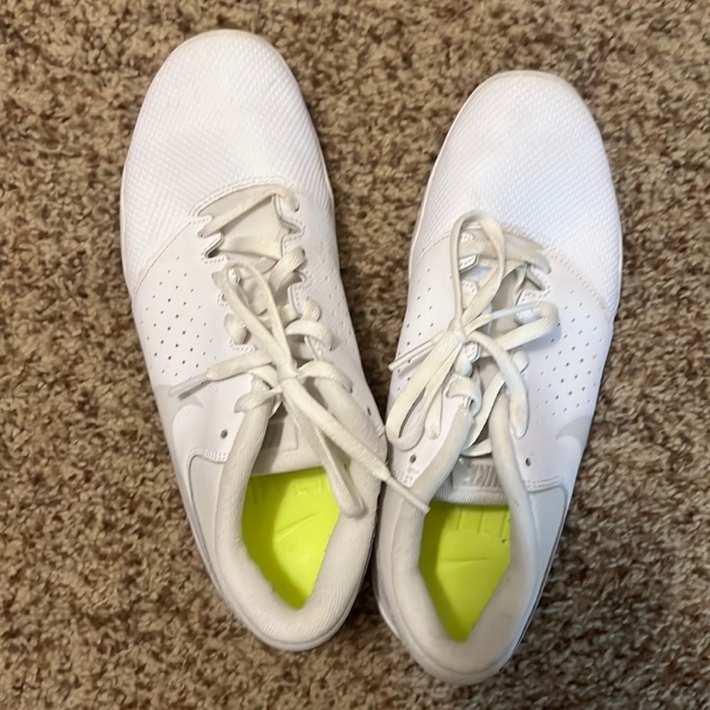 Cheer shoes Nike